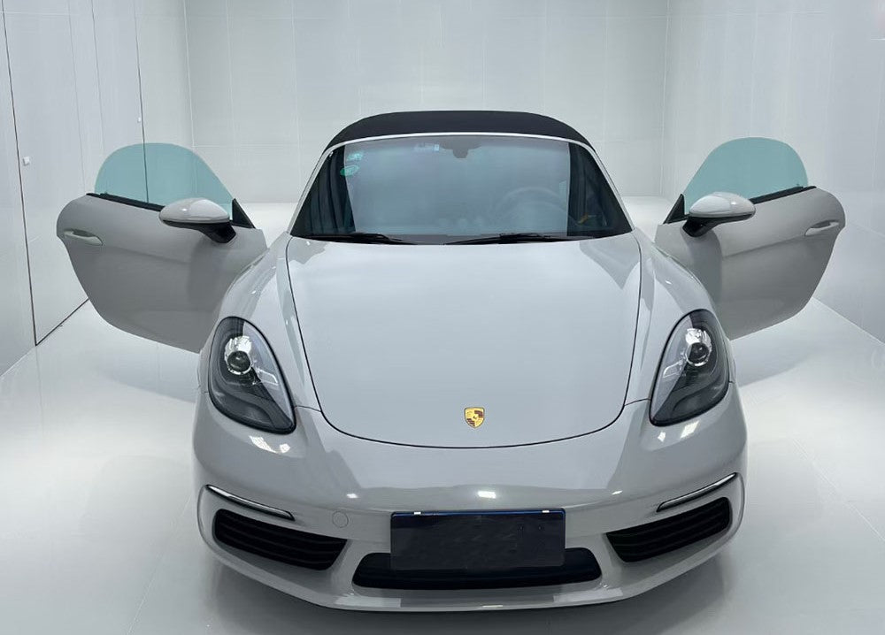 porsche 718 open door white ultra gloss